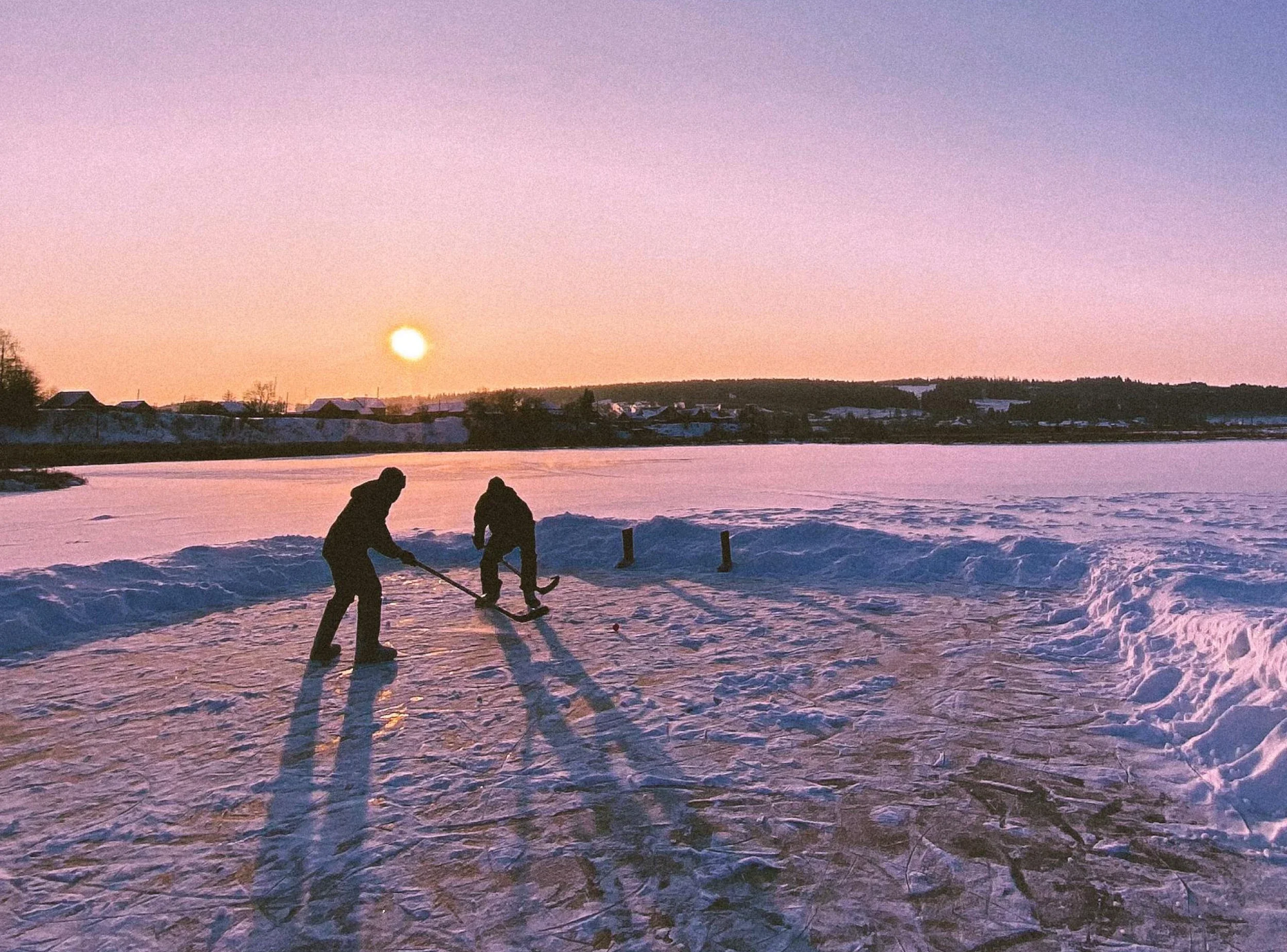 hockey-on-pond